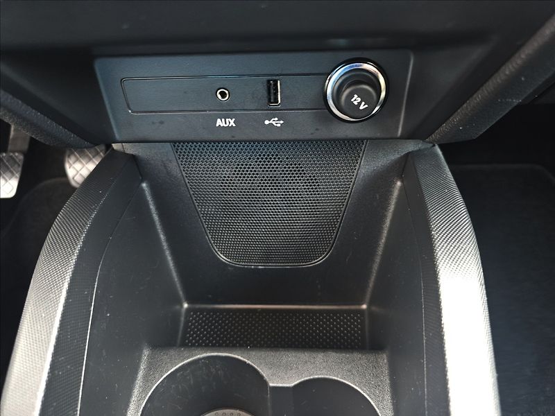 Škoda Fabia III 1,0 TSi 70KW Drive - fotka 25 z 44