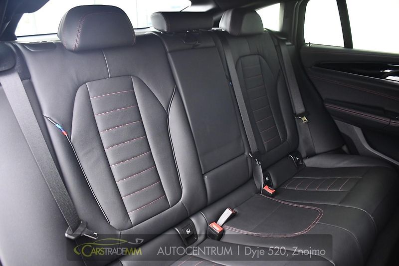 BMW X4 30d X-DRIVE M-SPORT KESSY - fotka 19 z 55