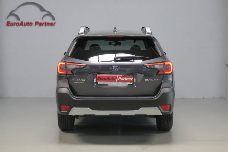 Subaru Outback (2025) 2.5i AWD TOURING - fotka 3 z 41