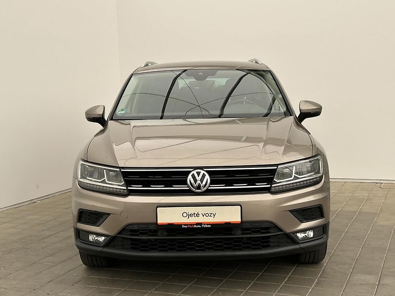 Volkswagen Tiguan 2.0 TSi 4x4 Comfort line - fotka 4 z 27