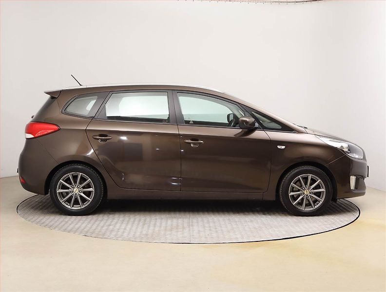Kia Carens (2013) 1.6 GDI, ČR,1.maj, Serv.kniha - fotka 6 z 17