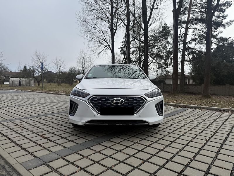 Hyundai Ioniq 1.6 GDI HYBRID Creative - fotka 2 z 20