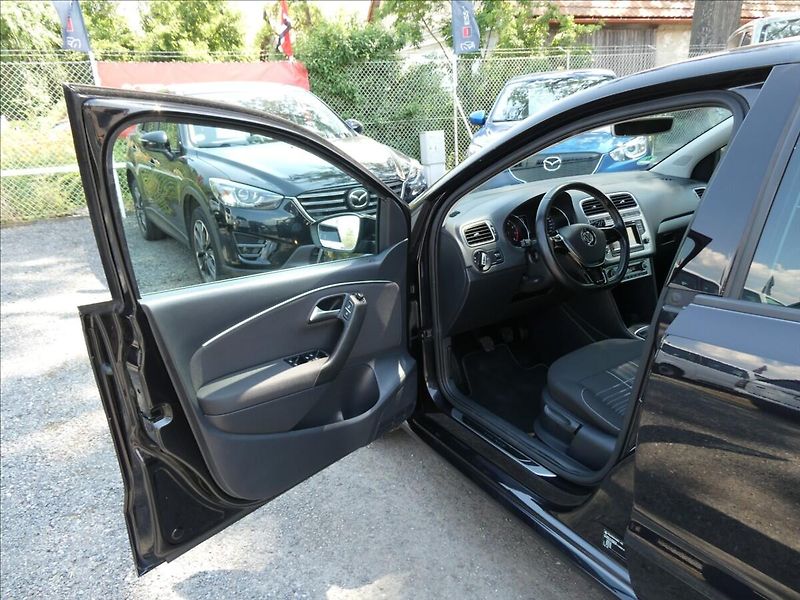 Volkswagen Polo 1,2 TSi 66kW serviska, 2x kola - fotka 21 z 50