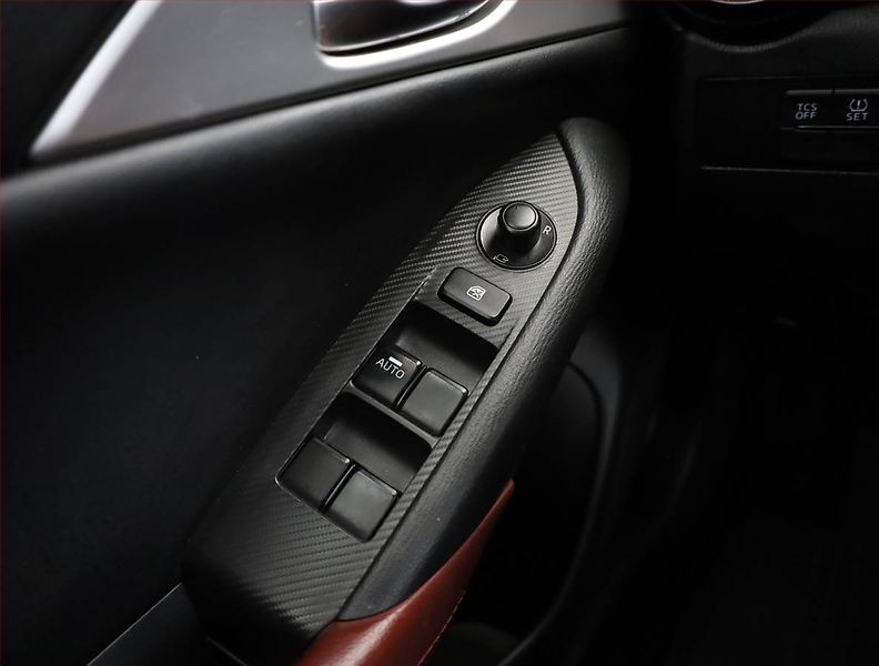 Mazda CX-3 (2015) 2.0 Skyactiv-G, 4X4, Automat - fotka 16 z 19