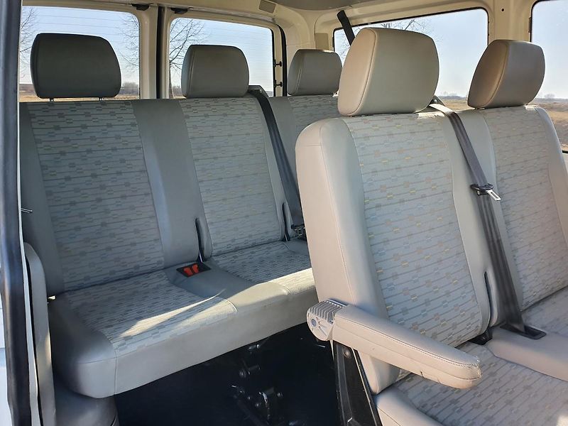 Volkswagen Transporter (2011) 2L 75kw 7míst, splátky  - fotka 19 z 23