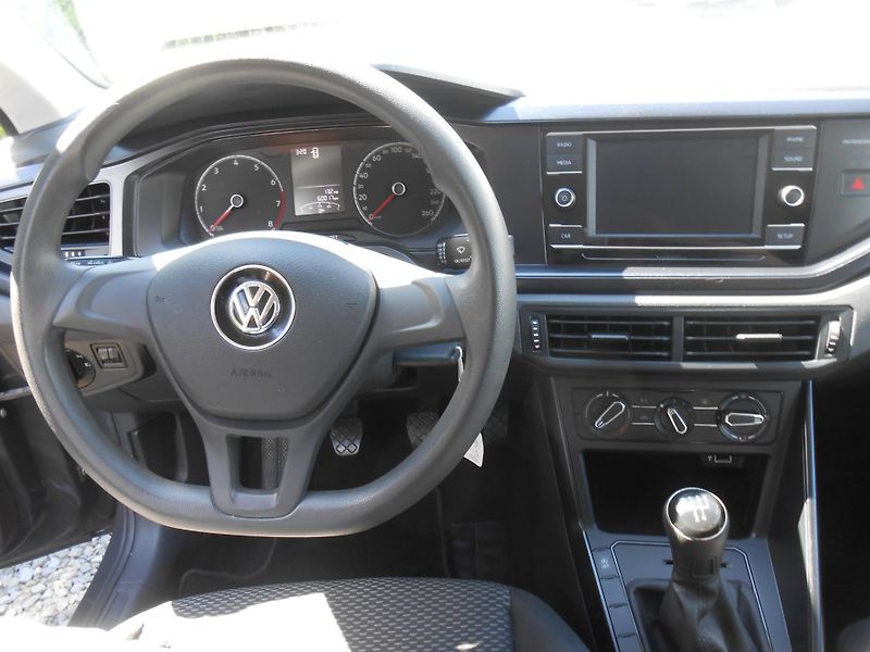 Volkswagen Polo 1.0MPi,48KW,60TKm! - fotka 24 z 35