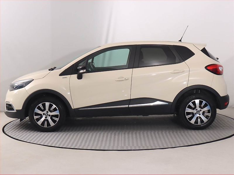 Renault Captur (2017) 0.9 TCe, Serv.kniha, Navi - fotka 3 z 19