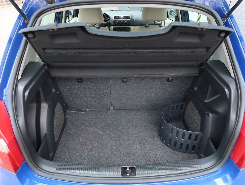 Škoda Fabia (2007) 1.6 16V, Tempomat - fotka 13 z 15