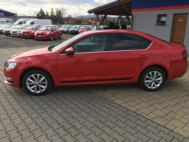 Škoda Octavia (2019) III 1.6 TDi ČR - fotka 6 z 36