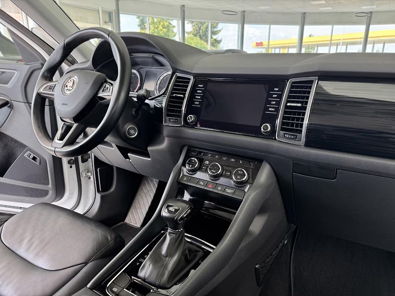 Škoda Kodiaq 1,4TSI DSG*STYLE*Tažné*7MÍST - fotka 14 z 38