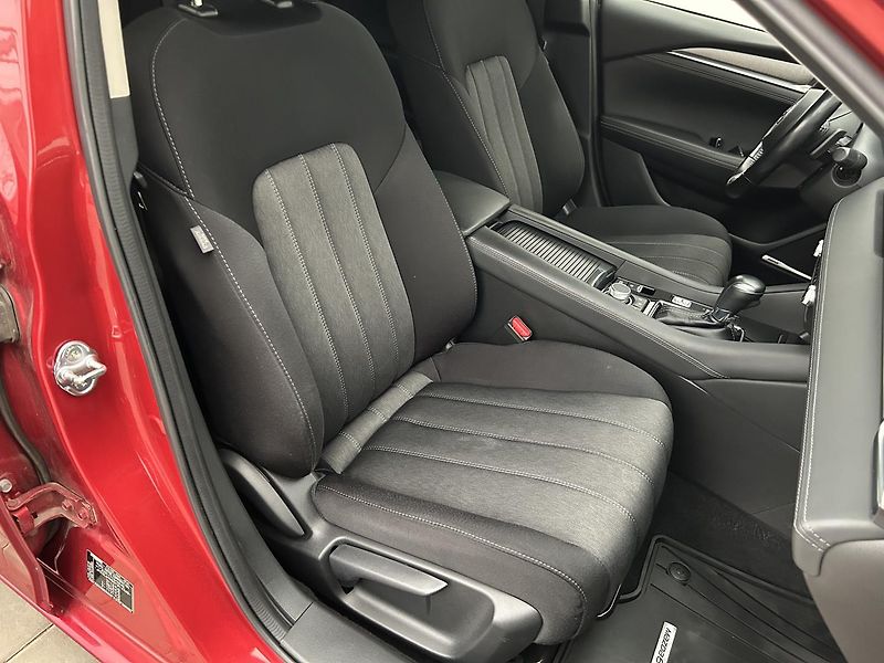 Mazda 6 2.5 Skyactiv-G EXKLUSIVE - fotka 12 z 28