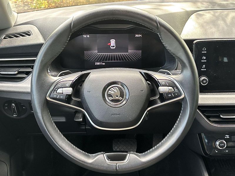 Škoda Scala (2024) 1.0 TSI DSG Top Selection - fotka 19 z 31