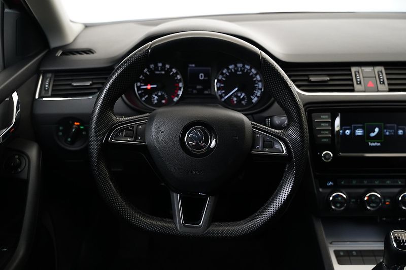 Škoda Octavia - fotka 18 z 24