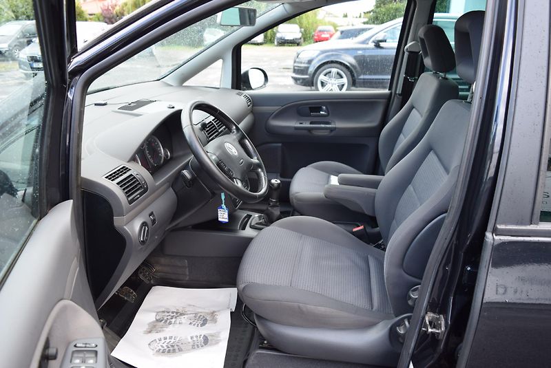 Volkswagen Sharan (2009) 1.9TDI 85kw 4MOTION BUSINESS  - fotka 19 z 43