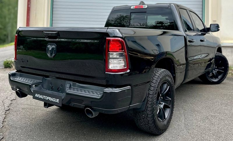 Dodge RAM (2021) 5.7 V8 HEMI LONG STAR 2021 RWD - fotka 4 z 32
