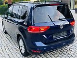 Volkswagen Touran 1.6TDI AUT SERVISKA 7MÍST LED  - náhled 16
