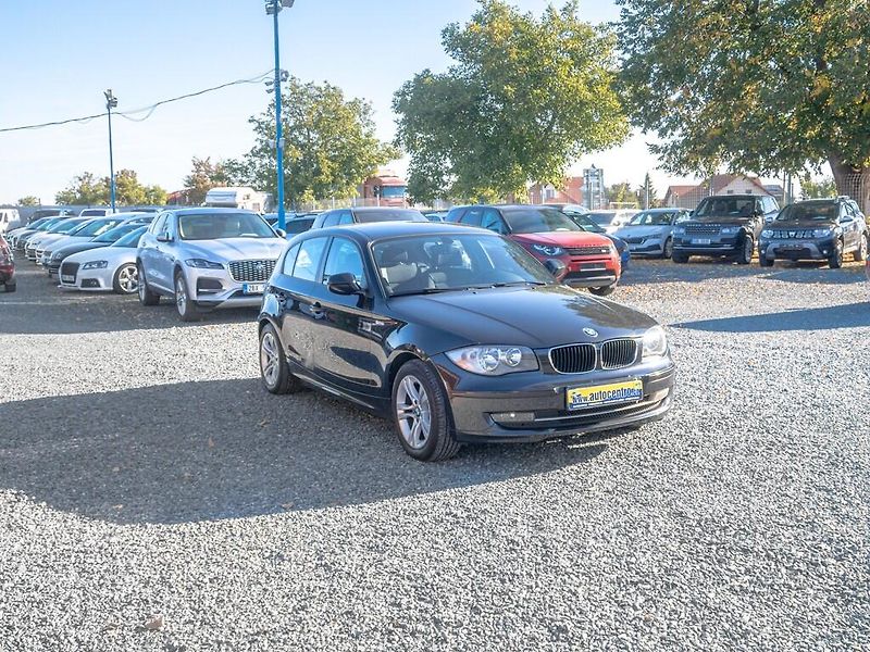 BMW Řada 1 (2010) 116i 90KW – DIGI KLIMA - fotka 3 z 38