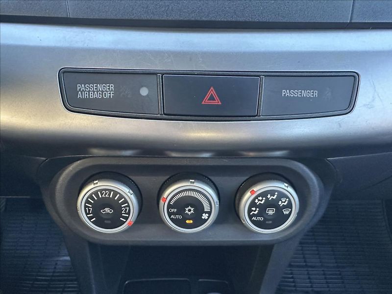 Mitsubishi Lancer 1,8 - fotka 16 z 20