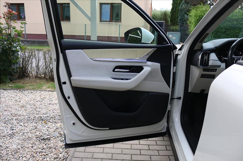 Mazda CX-60 2,5 ČR,1.Maj, DPH, Takumi - fotka 17 z 63