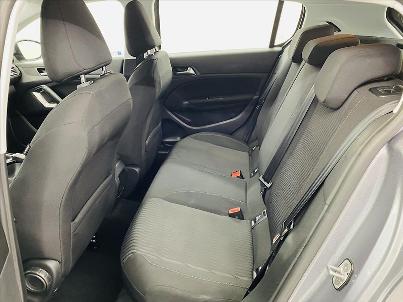 Peugeot 308 1,2 PureTech 60kW Active - fotka 6 z 28