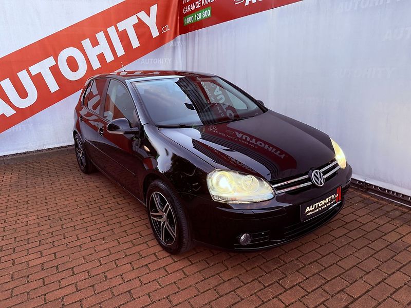 Volkswagen Golf 2.0 TDi, ČR - fotka 3 z 20