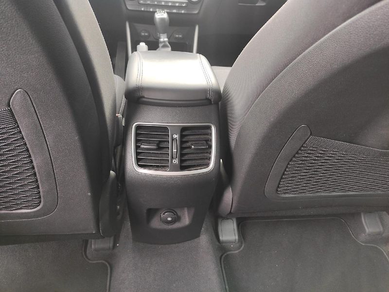 Hyundai Tucson (2019) 1.6 GDI 177k MAN6 TZ, zimáky - fotka 28 z 35