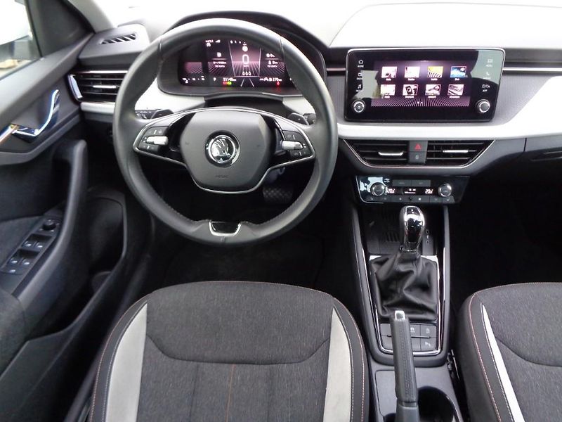 Škoda Scala 1.0 TSI 7DSG SELECTION 85 kW - fotka 5 z 30