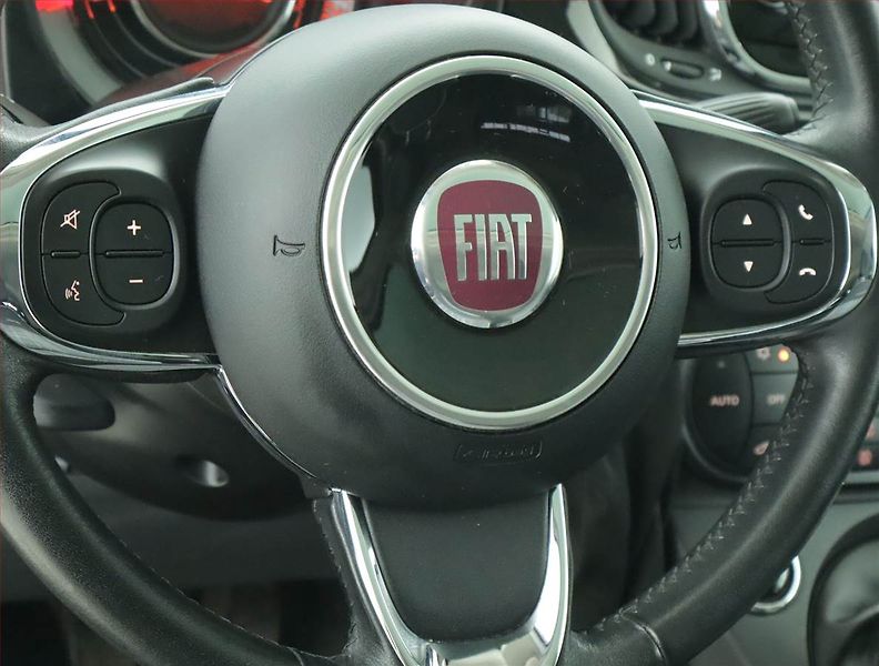 Fiat 500 (2018) 0.9 TwinAir, Serv.kniha - fotka 16 z 18