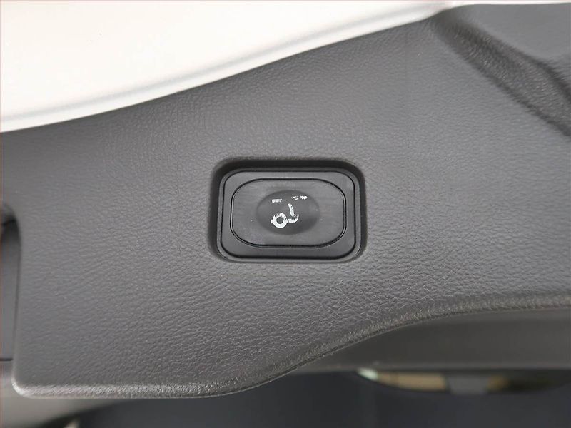 Ford Mondeo (2020) Vignale 2.0 EcoBlue, 4X4 - fotka 17 z 21