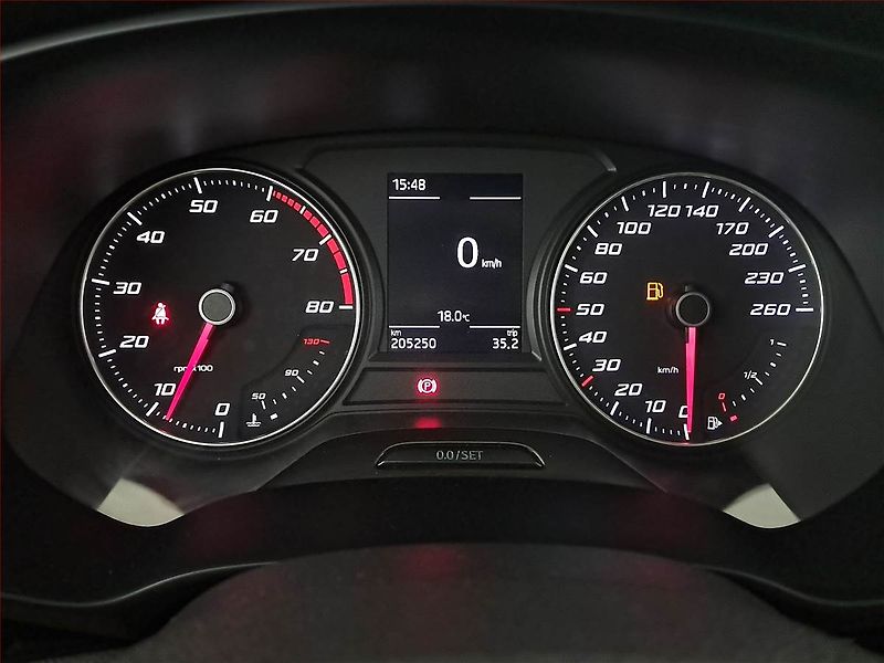 Seat Leon (2014) 1.4 TSI, Tempomat - fotka 11 z 18
