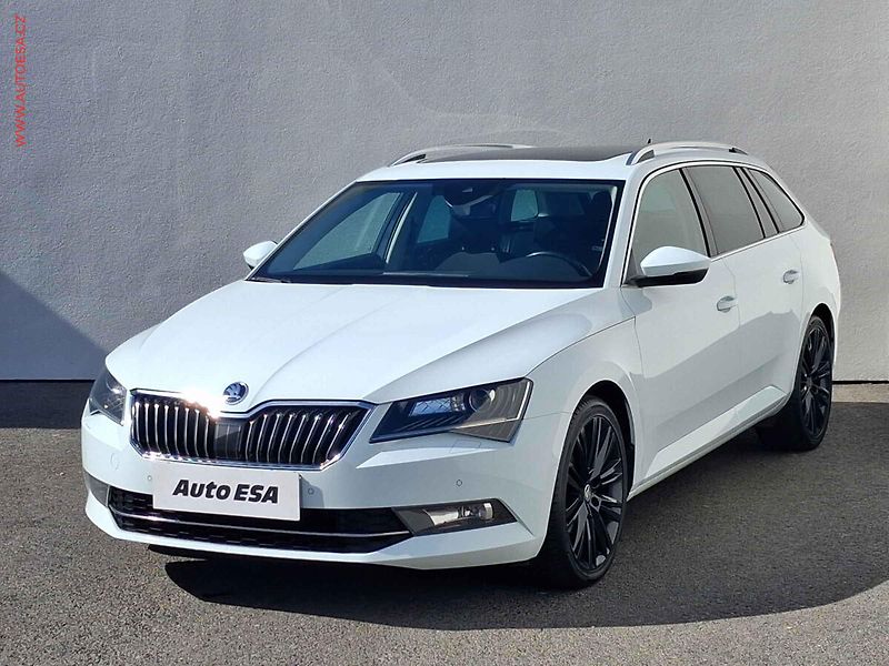 Škoda Superb (2017) 2.0 TDI, 1.maj, DSG, LED - fotka 3 z 18