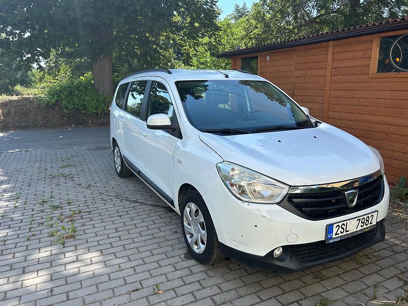 Dacia Lodgy (2014) 1.6 benzin, tazne, 60kW - fotka 3 z 9