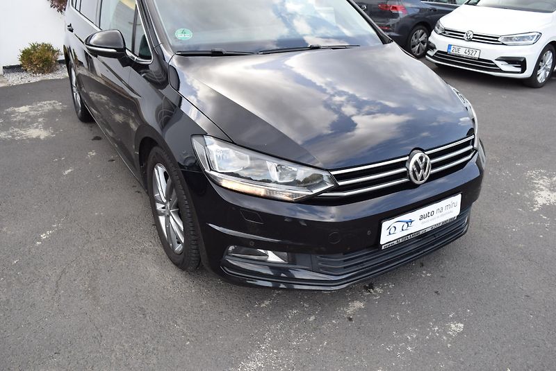 Volkswagen Touran (2016) 1.4TSI 110kw CLBMT 7MÍST TAŽN - fotka 4 z 50