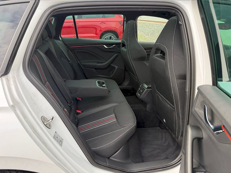 Škoda Scala (2025) 1.0 TSI 85 kW DSG Monte Carlo - fotka 22 z 22
