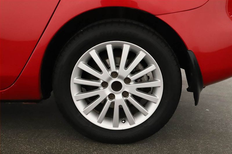 Mazda 3 (2006) 1.6, po STK, za super cenu - fotka 11 z 15