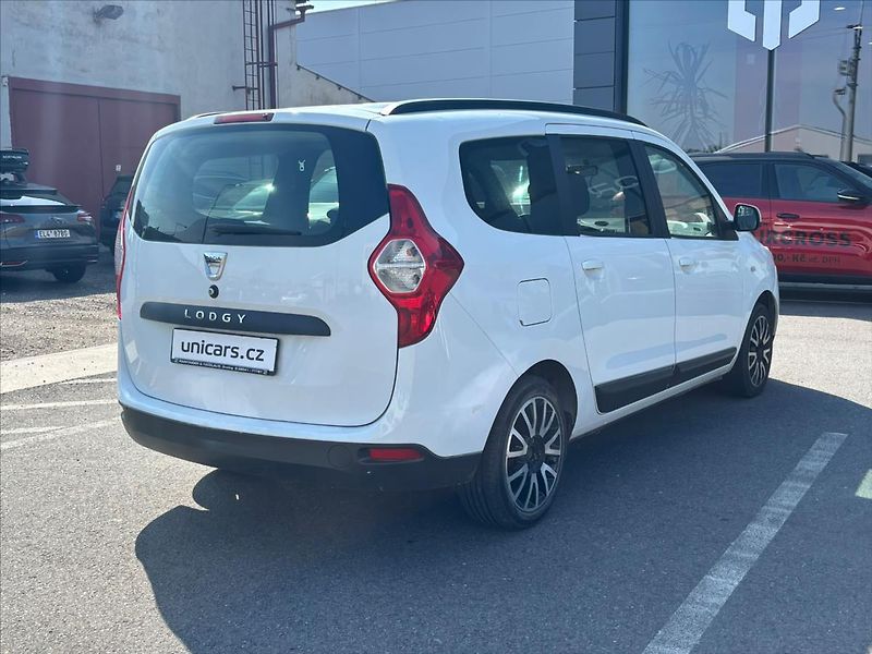 Dacia Lodgy 1,2 TCe - fotka 7 z 22