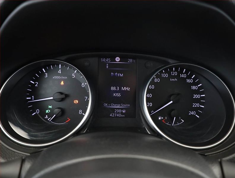 Nissan Qashqai (2018) 1.6 DIG-T, Navi, Tempomat - fotka 9 z 19