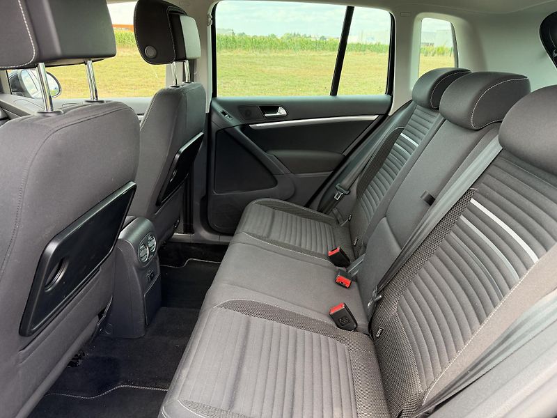 Volkswagen Tiguan 1.4 TSI *REZERVACE* - fotka 24 z 43