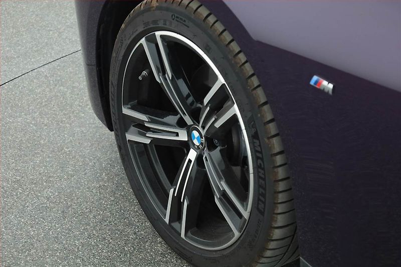 BMW Řada 2 (2022) 220 i - fotka 24 z 24