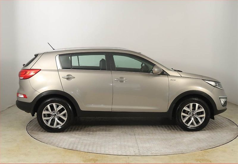 Kia Sportage (2015) Exclusive 2.0 CRDi, 4X4 - fotka 6 z 20