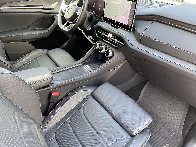 Škoda Kodiaq (2024) 2.0 TDI 4x4 DSG Exclusive Sele - fotka 8 z 49