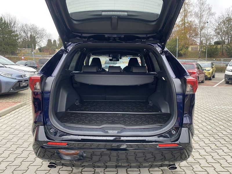 Toyota RAV4 2.5 Plug-in 185 Selection - fotka 8 z 23