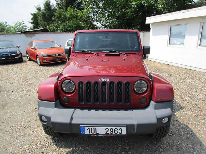 Jeep Wrangler 2,8D-147KW-4x4+NOVÝ OLEJ - fotka 2 z 20