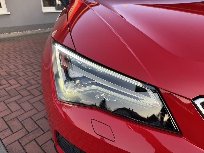 Seat Ateca (2016) 1.4TSi DSG LED Navi Kamera - fotka 36 z 48