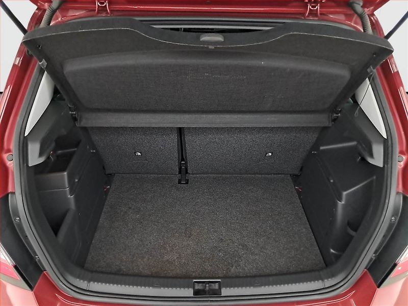 Škoda Fabia (2016) 1.2 TSI, Tempomat - fotka 14 z 17