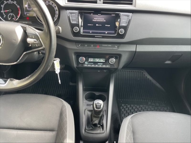 Škoda Fabia 1,0 TSI 70 Ambition - fotka 10 z 11