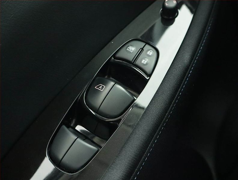 Nissan Leaf (2019) 40 kWh, SoH 88%, Automat - fotka 14 z 17