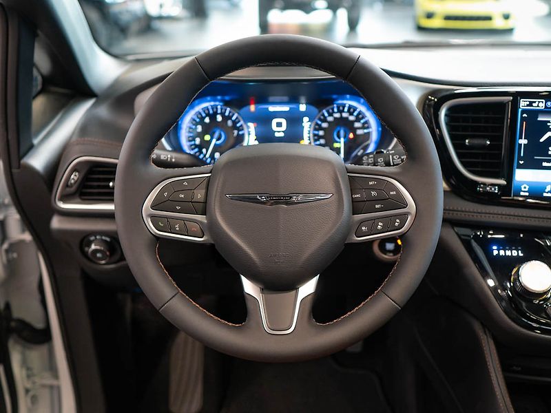 Chrysler Pacifica (2026) 3.6 V6 Pinnacle AWD 2x LCD - fotka 18 z 41