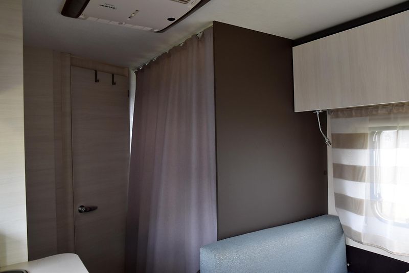 Sterckemann Starlett 496 PE COMFORT, KLIMA, 5MÍST - fotka 36 z 50