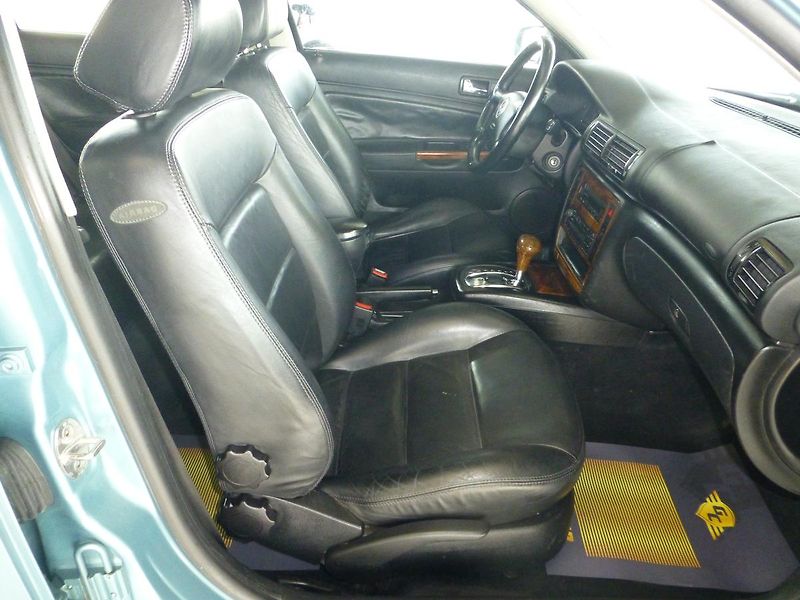 Volkswagen Passat (2000) 1,9TDI*VYHŘ.SEDADLA*ALU*XENONY - fotka 17 z 24
